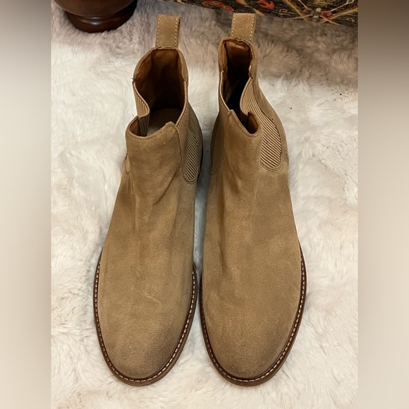 Clarks Women's Cologne Arlo 2 Sand Suede Pull On Boots. Size 12. - Picture 7 of 15